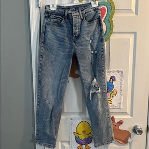 Old Navy Women's Straight Leg Jeans in Light Blue